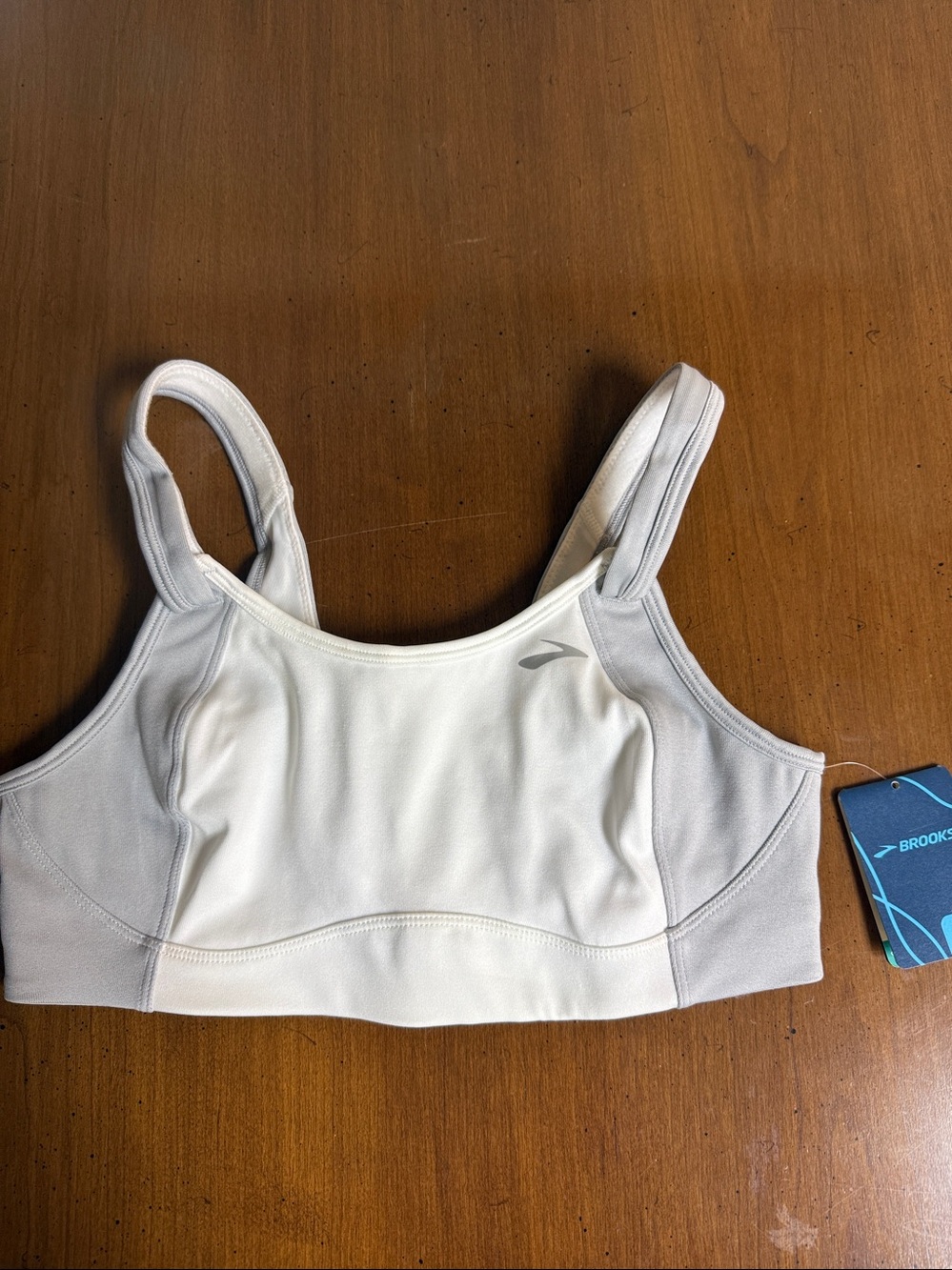 NWT- Brooks Fiona Sports Bra 34C